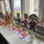 poupees artisanales sur le theme du voyage au portugal par d
